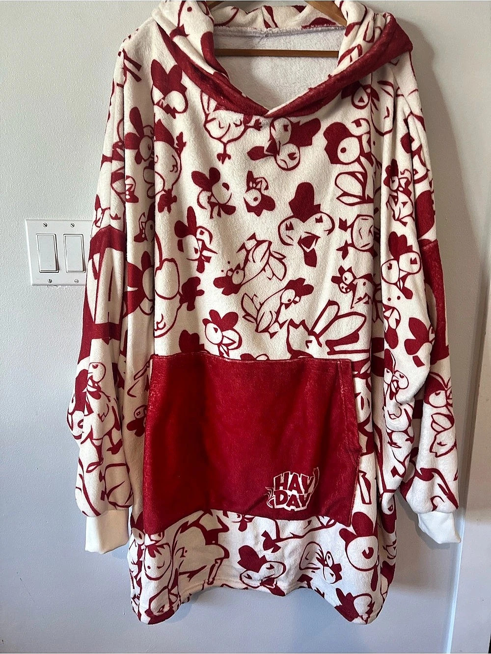 Supercell Hay Day hoodie Graphic Hoodie in Red White One Size Loungewear Game